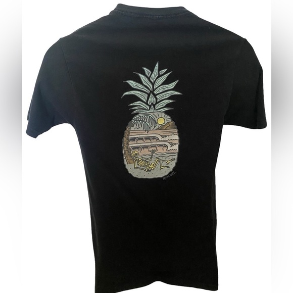 RIP CURL Surf Pineapple Standard Fit Tee Shirt Men S Small - Picture 1 of 6
